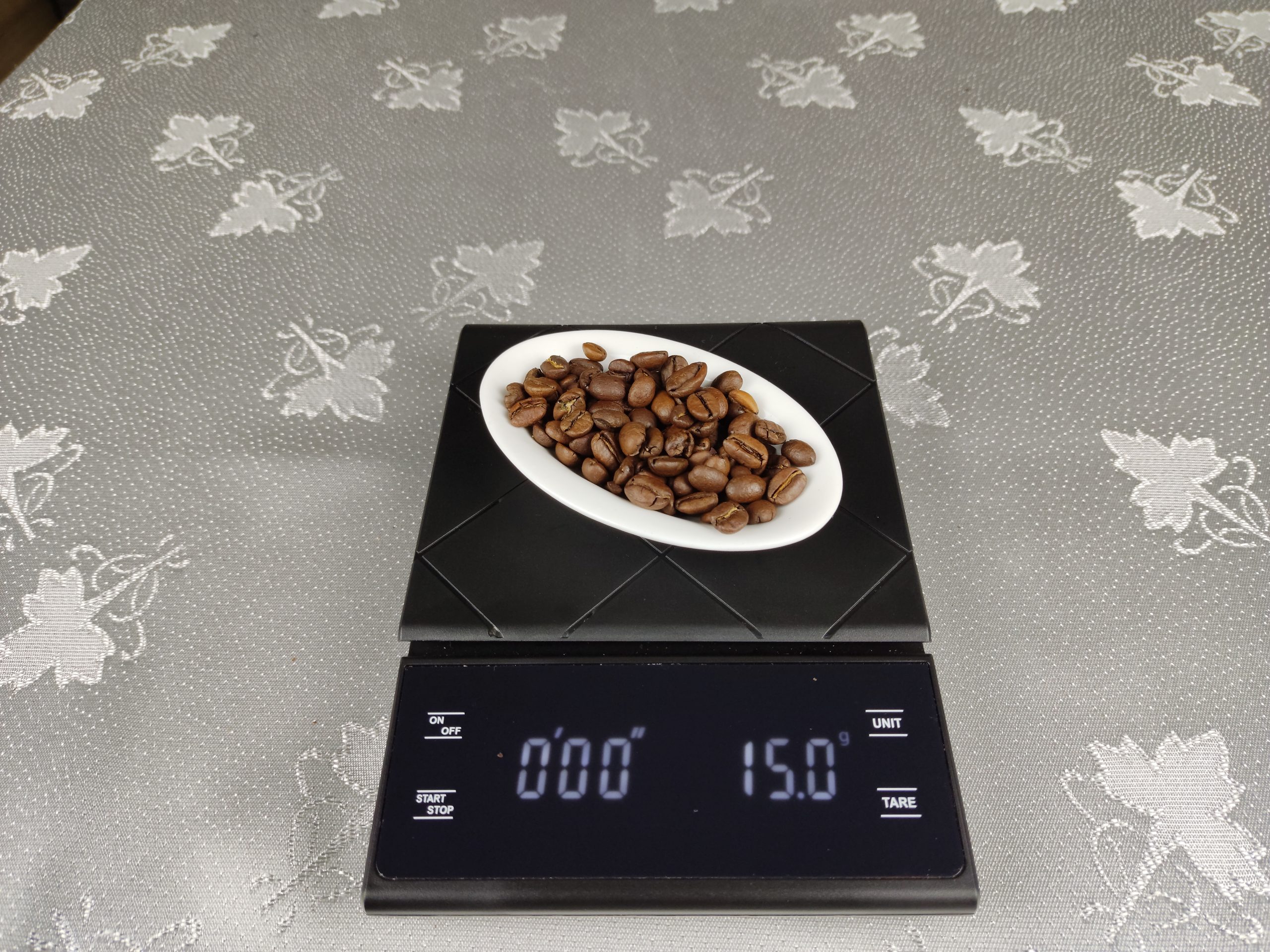 coffee scale and coffee beans
